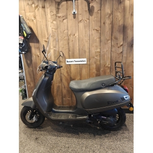 BTC Riva EFI 25km snor scooter 1-cilinder, 4-takt, luchtgekoeld, injectie Mat bruin titanium 2020